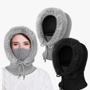 Winter fleece beanie with neck mask